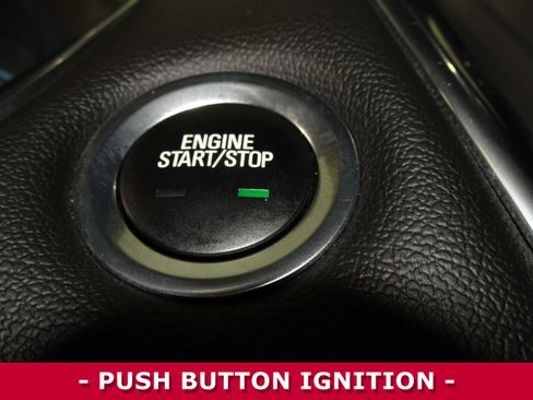 Used 2023 Chevrolet Traverse RS image 16