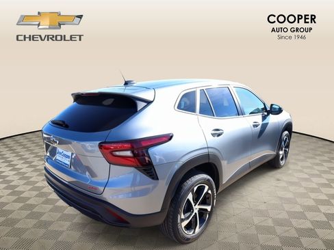 New 2026 Chevrolet Trax RS w/ Driver Confidence Package FWD image 21