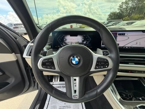 Used 2025 BMW X5 M60i AWD/4WD image 21