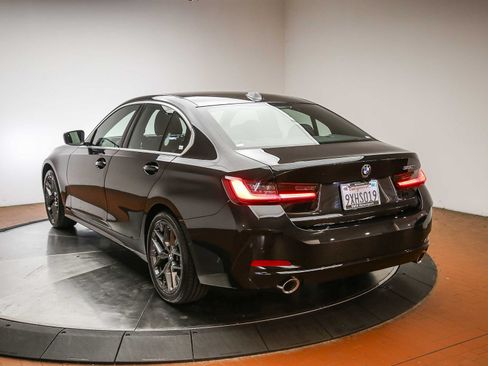 Used 2026 BMW 330i Sedan w/ Premium Package RWD image 5