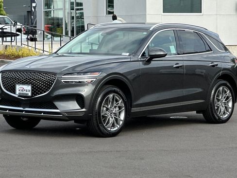 Used 2025 Genesis GV70 2.5T AWD/4WD image 8