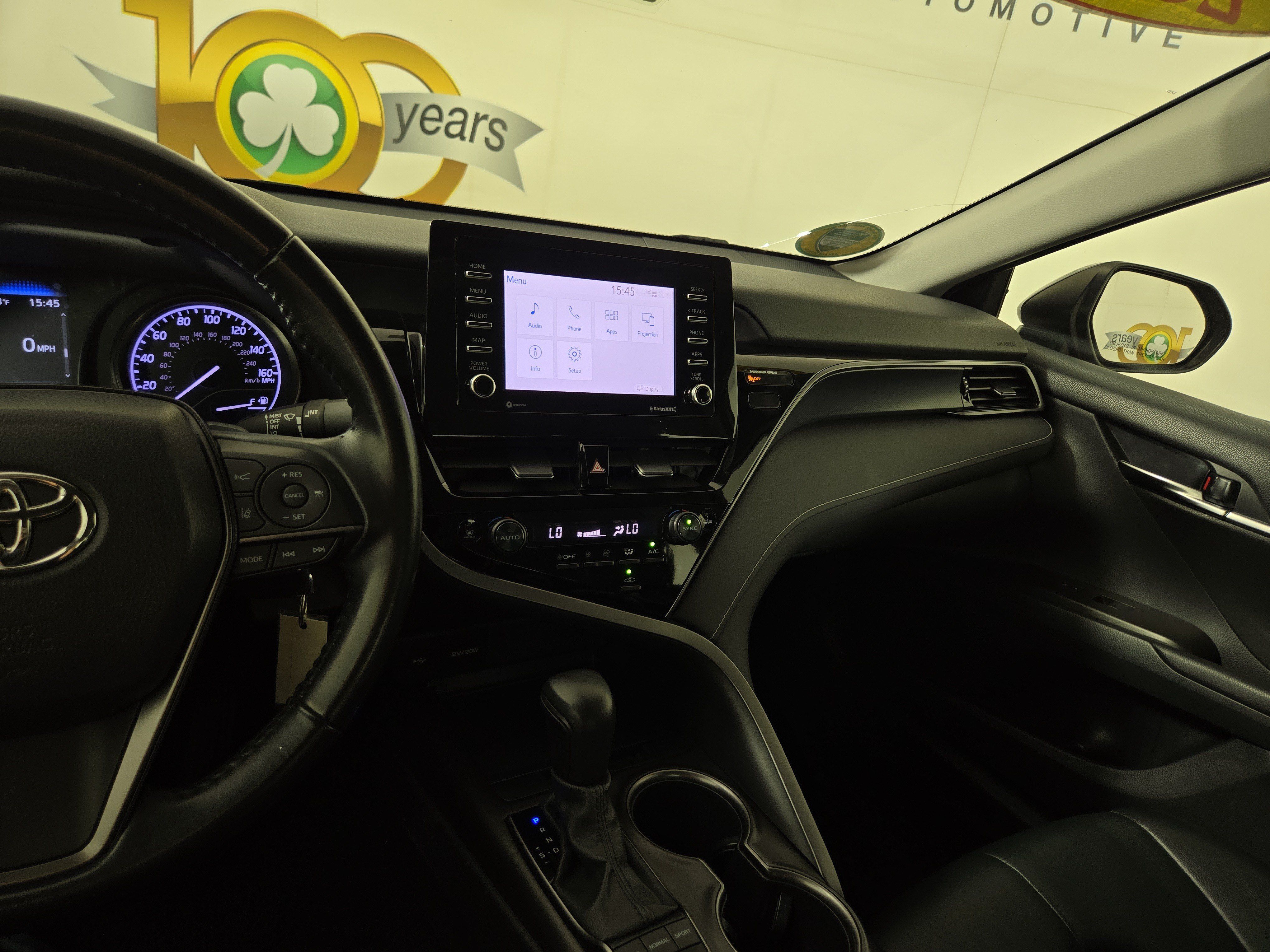 Used 2022 Toyota Camry SE FWD image 23
