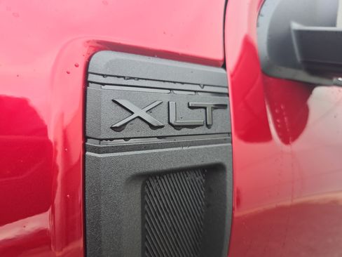 New 2025 Ford Maverick XLT w/ Black Appearance Package image 12