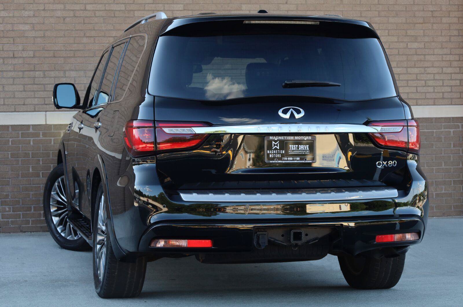 Used 2019 INFINITI QX80 Luxe w/ 22" Wheel Package AWD/4WD image 8