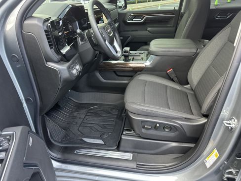 Certified 2026 GMC Sierra 1500 Elevation image 10