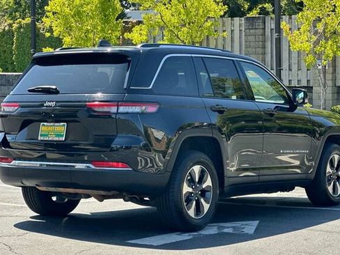 Used 2023 Jeep Grand Cherokee 4xe image 4