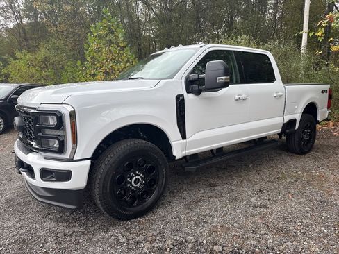 New 2026 Ford F250 XLT w/ XLT Premium Package image 5