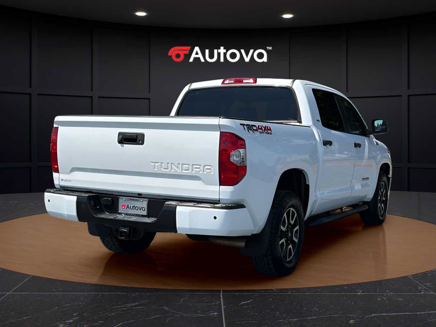 Used 2020 Toyota Tundra SR5 w/ TRD Off-Road Package AWD/4WD image 5