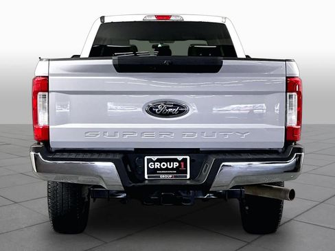 Used 2018 Ford F250 XL w/ Power Equipment Group AWD/4WD image 5