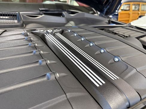 Used 2018 Bentley Bentayga image 44