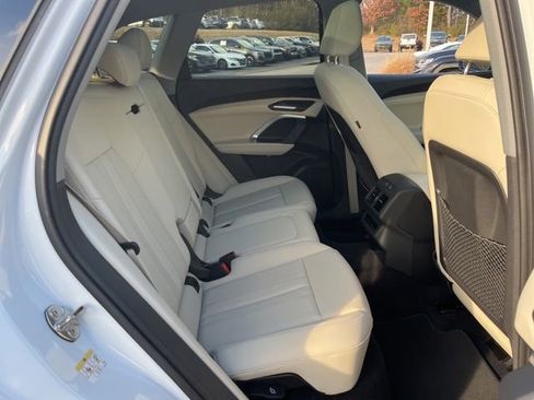 New 2025 Audi Q5 Premium image 27