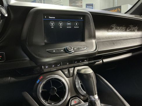 Used 2019 Chevrolet Camaro LT image 26