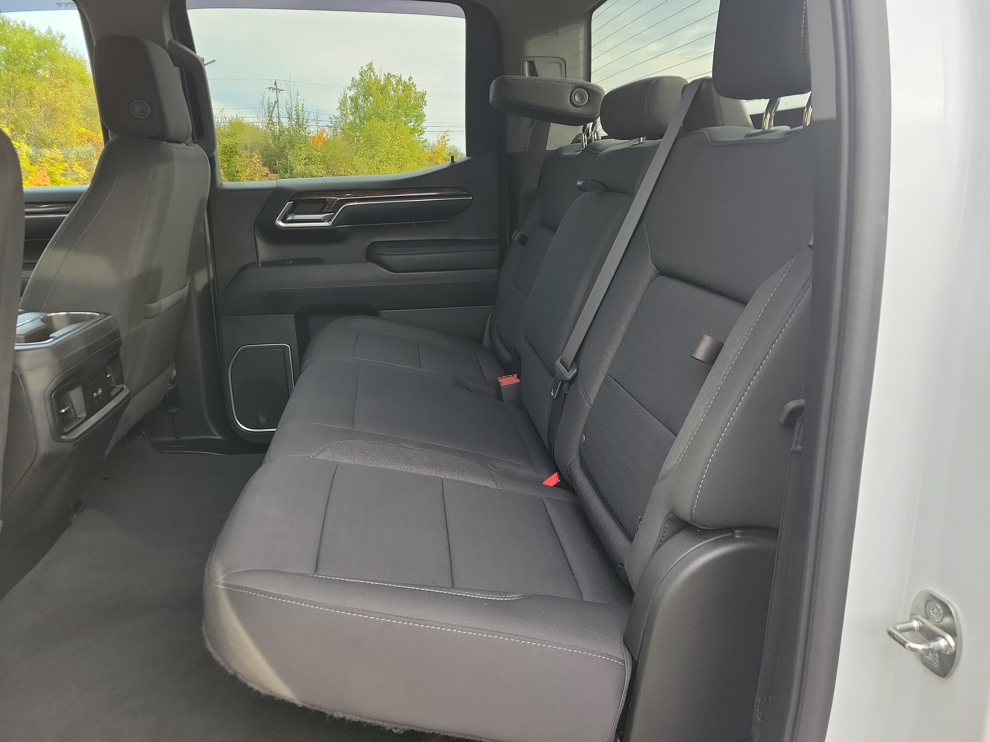 Used 2022 GMC Sierra 1500 Elevation AWD/4WD image 16