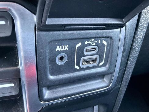 Certified 2025 Jeep Wrangler Unlimited Rubicon AWD/4WD image 17