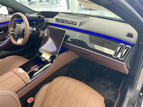 New 2026 Mercedes-Benz S 63 AMG S image 25