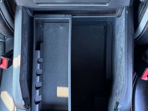 Used 2018 Ford F150 Platinum w/ Equipment Group 701A Luxury AWD/4WD image 38