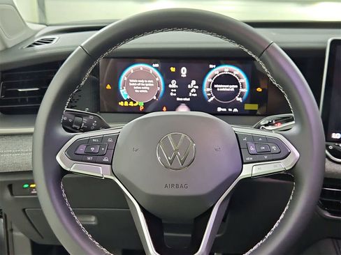 New 2025 Volkswagen Tiguan S w/ 18" Wheel Package image 22