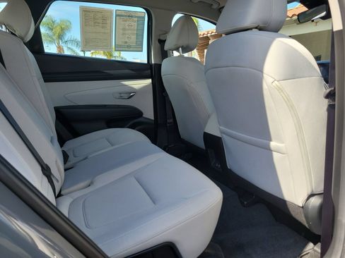 Certified 2026 Hyundai Tucson SE FWD image 24