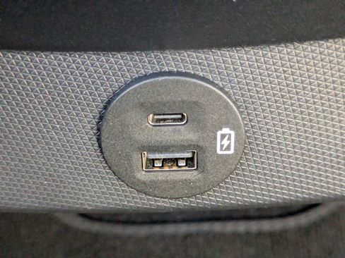 Used 2021 Ford Mustang Mach-E Premium image 13