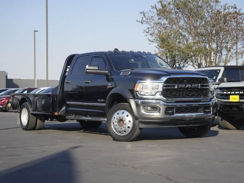 Used 2020 RAM 5500 Tradesman w/ Safety Group image 2