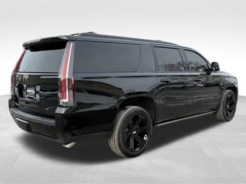 Used 2018 Cadillac Escalade ESV Platinum image 8