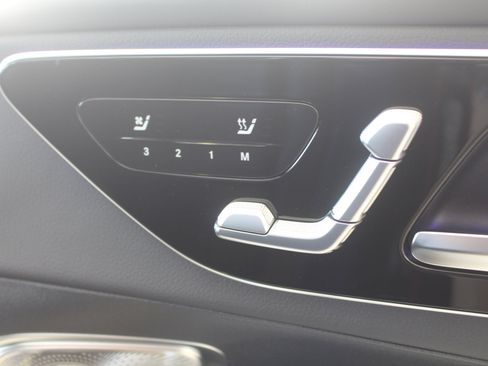 New 2026 Mercedes-Benz GLC 350e GLC 350e image 23