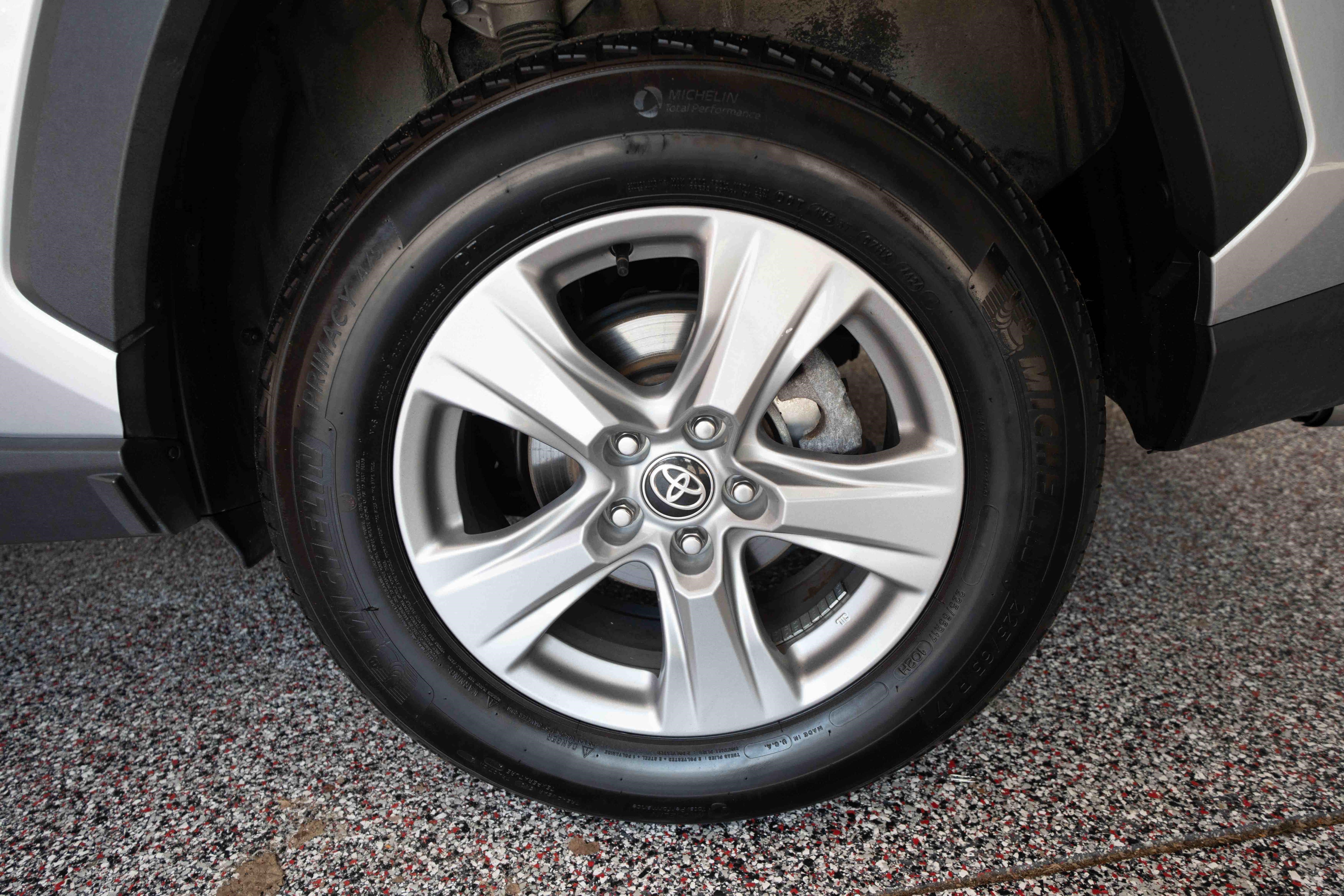 Certified 2025 Toyota RAV4 XLE AWD/4WD image 30