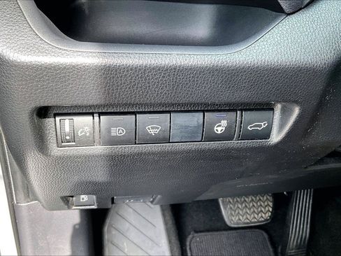 Used 2019 Toyota RAV4 XLE w/ Convenience Package AWD/4WD image 37