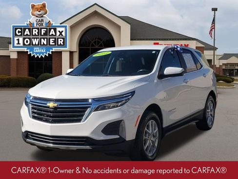 Used 2023 Chevrolet Equinox LT image 2