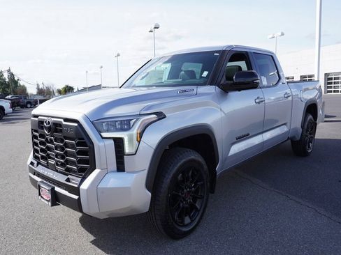 New 2025 Toyota Tundra Limited image 10