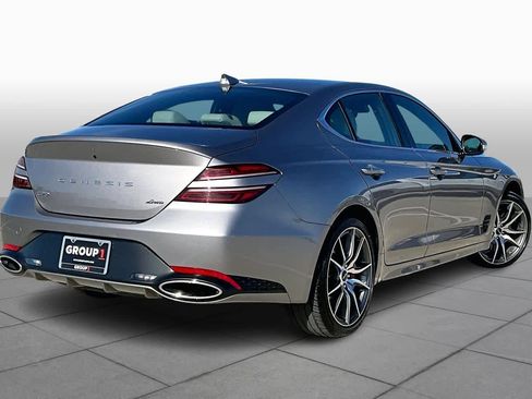 Used 2025 Genesis G70 2.5T image 12