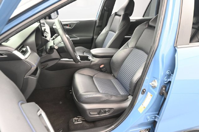 Used 2023 Toyota RAV4 XSE AWD/4WD image 10