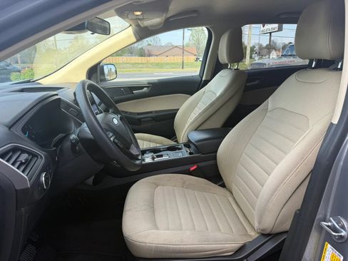 Used 2023 Ford Edge SE AWD/4WD image 10