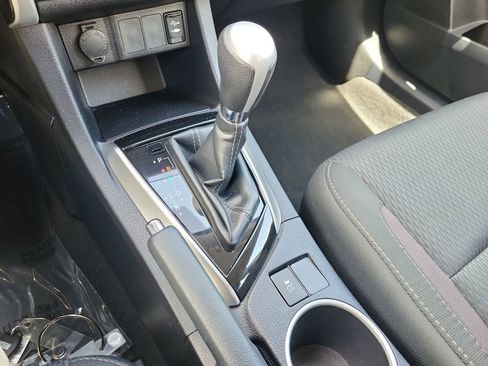 Used 2019 Toyota Corolla LE FWD image 23