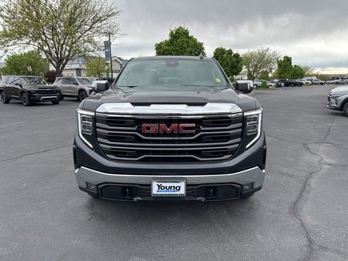 Used 2024 GMC Sierra 1500 SLT AWD/4WD image 2