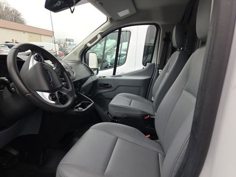 Used 2019 Ford Transit 250 130 Low Roof image 3