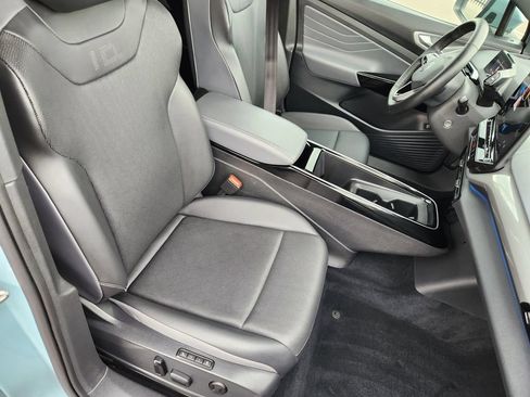 Certified 2024 Volkswagen ID.4 S RWD image 11