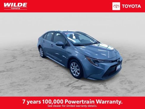 Certified 2025 Toyota Corolla LE image 3