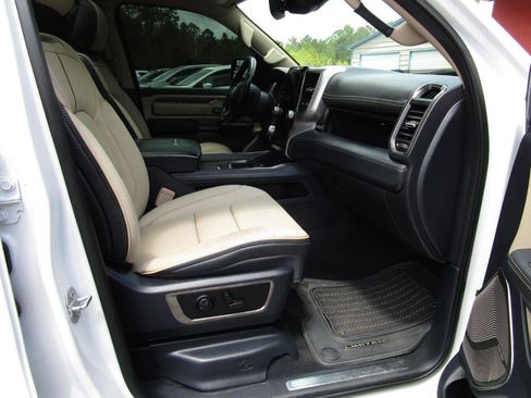 Used 2019 RAM 1500 Limited AWD/4WD image 33