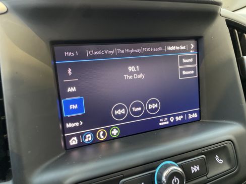 Used 2024 GMC Terrain SLE w/ Driver Convenience Package FWD image 26