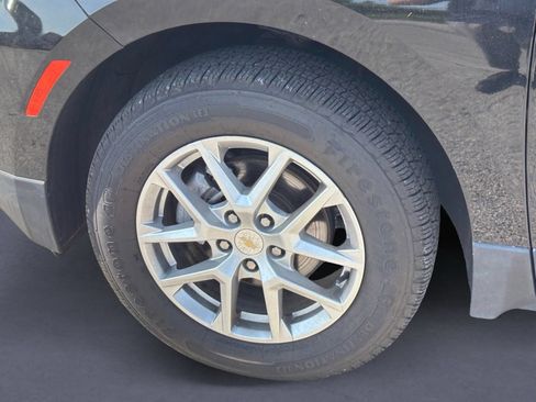 Used 2022 Chevrolet Equinox LT w/ Driver Convenience Package AWD/4WD image 5