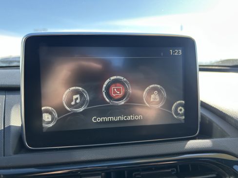 Used 2016 MAZDA MX-5 Miata Club image 12