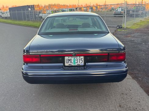 Used 1995 Mercury Grand Marquis GS image 4