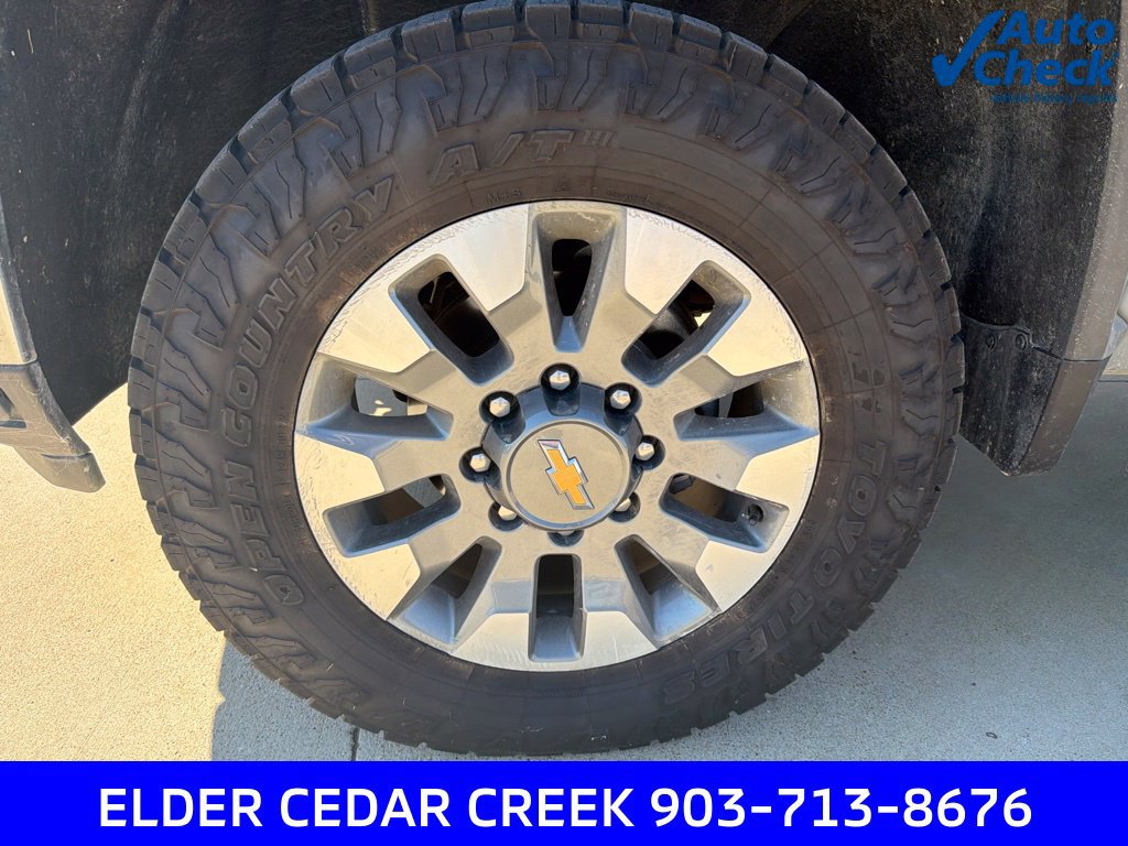 Used 2024 Chevrolet Silverado 2500 LT w/ Texas Edition AWD/4WD image 12