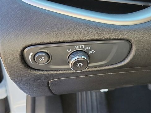 Used 2024 Chevrolet Malibu LT image 30