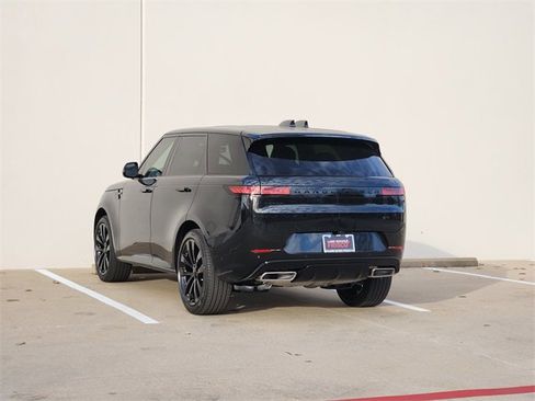 New 2026 Land Rover Range Rover Sport Dynamic SE image 3