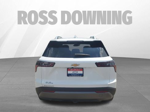 Used 2025 Chevrolet Equinox LT w/ Convenience Package II FWD image 5