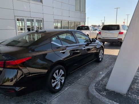 Used 2025 Nissan Altima 2.5 S image 19