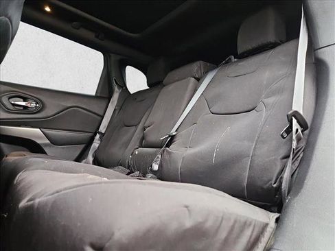 Used 2021 Jeep Cherokee Latitude Lux 80th Anniv w/ Quick Order Package 26U 80TH image 14