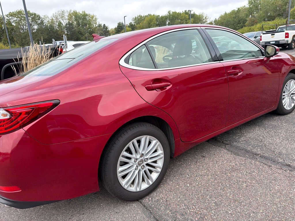 Used 2013 Lexus ES 350 w/ Luxury Pkg FWD image 6